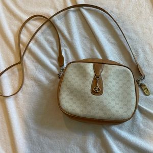 Vintage Gucci tan crossbody bag